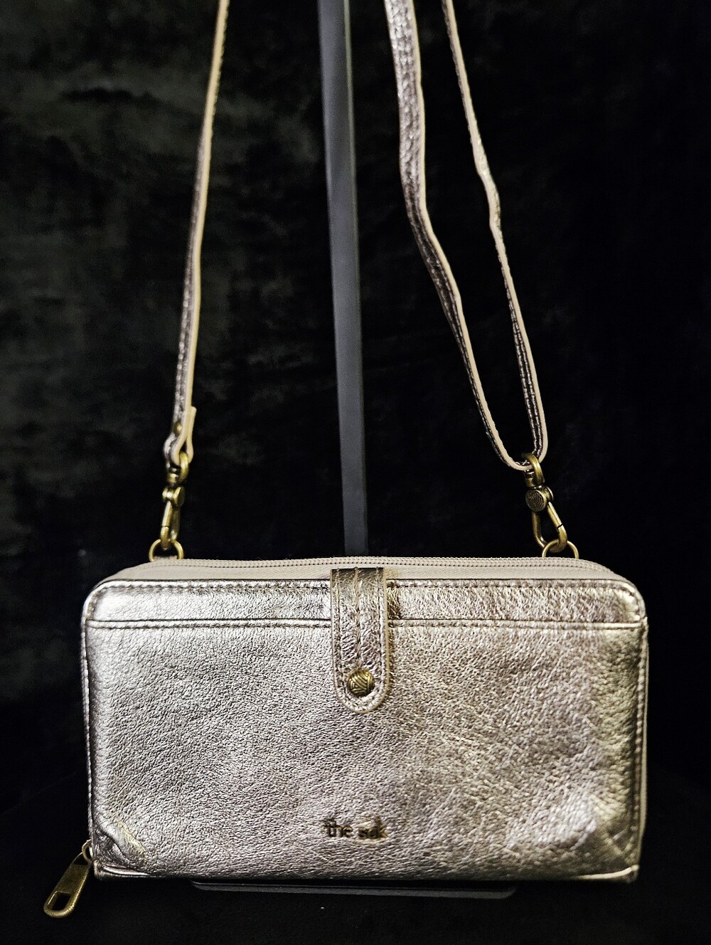 The Sak Iris Smartphone Crossbody Wallet Bag